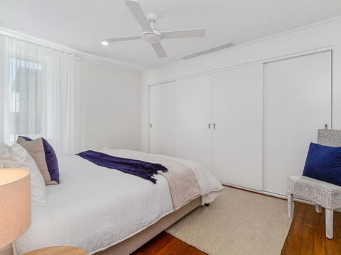 KINGY BEACH HOUSE At 162 - Tourism Guide 4