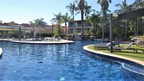 Cypress Waterview Spa Apartment 37B - Travel Agents 0