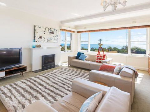 BEACH BELLE MORNINGTON - Travel Agents 1