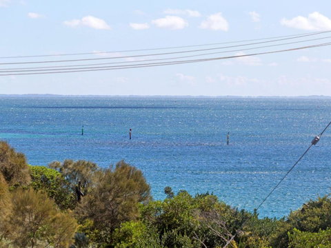 BEACH BELLE MORNINGTON - Travel Agents 4