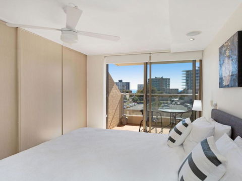 Garden Apartment At Forster Tower - Travel Search 2