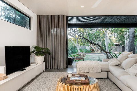 Your Luxury Escape Tallowood - Travel Agents 5