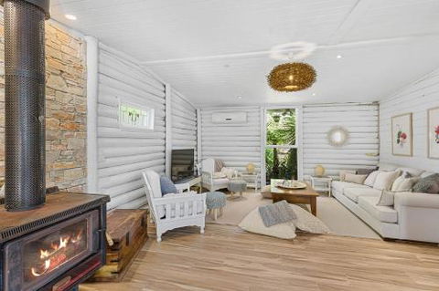MARTHA COTTAGE Mt. MARTHA - Tourism Guide 0