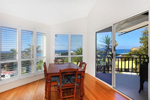 10 Barra Crescent Coolum Beach 500 BOND WIFI Walking Distance To Beach - Travel Search 4