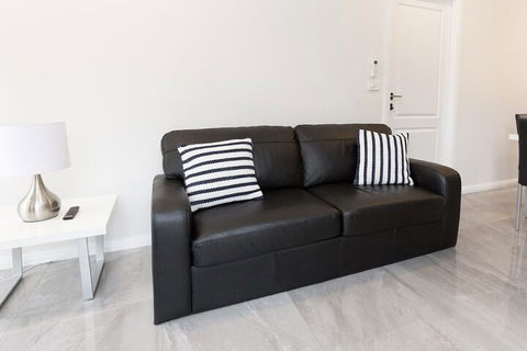 Wagga Apartments 3 - Tourism Guide 1