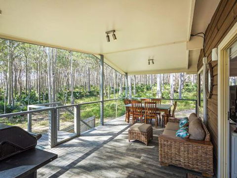 Mystery Bay Retreat - Cruises Travel 3