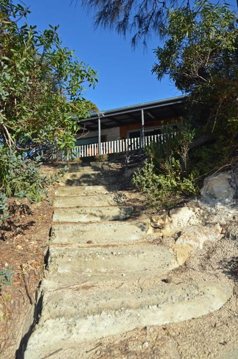 CDC 625 Beach House Incl.rear 2BR Studio - Travel Search 2