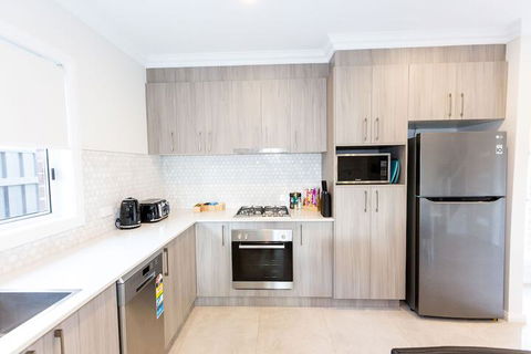 Wagga Apartments 5 - Tourism Guide 1