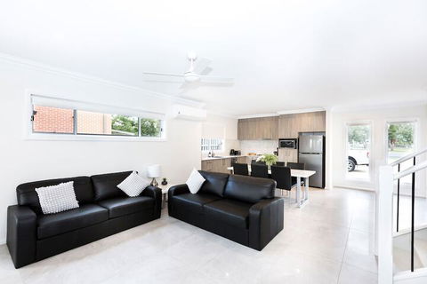 Wagga Apartments 5 - Tourism Guide 5