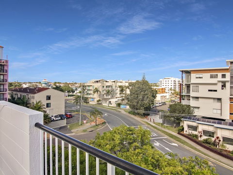 MAINSAIL8 - Mooloolaba Beach - Tourism Guide 0