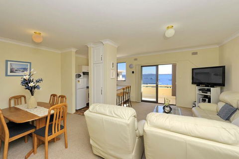 Bay Village Unit 10 Shoal Bay - Cruises Travel 0