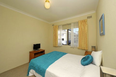 Bay Village Unit 10 Shoal Bay - Cruises Travel 1