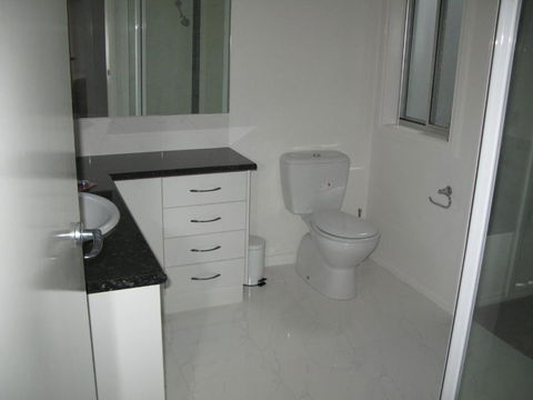 The Villa Kyabram - Travel Search 4