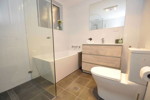 Parramatta Lennox 2 Bedroom - Travel Search 5