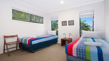 KKS At Lennox - Tourism Guide 6