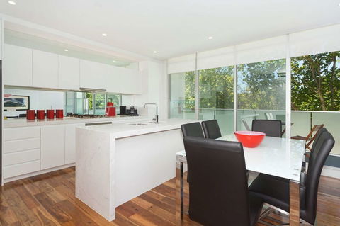 Apartment On Broadway - Travel Agents 2