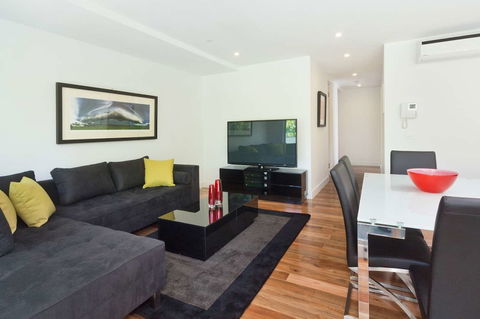 Apartment On Broadway - Travel Agents 0
