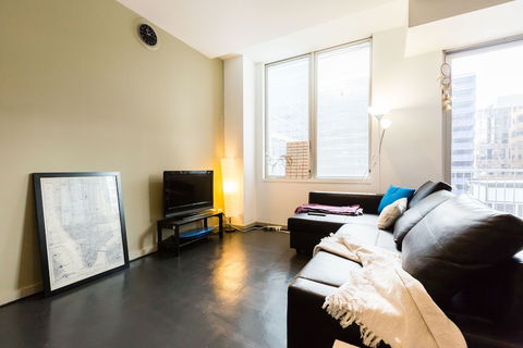 MEGAN, 2BDR Melbourne Apartment - Tourism Guide 3