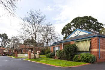 Apartments At Forest Hill - Travel Search 0
