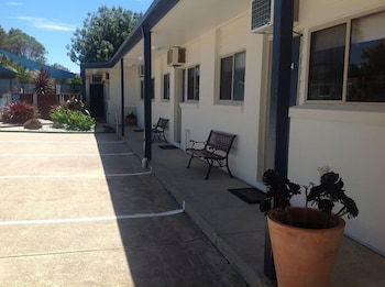 Portarlington Beach Motel - Travel Agents 1