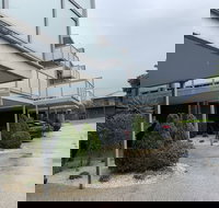 7 Falls Apartments - Travel Agents