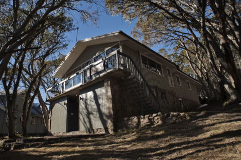 Amber Lodge Mt Buller - Hostel - Travel Agents 5