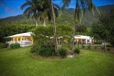 Jungara Bed & Breakfast - Tourism Guide 1