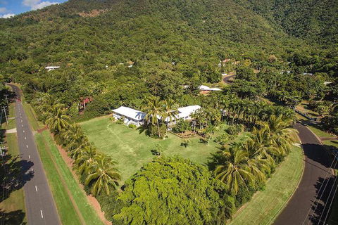 Jungara Bed & Breakfast - Tourism Guide 5