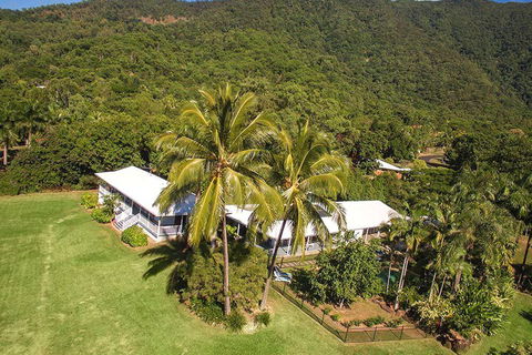 Jungara Bed & Breakfast - Tourism Guide 4