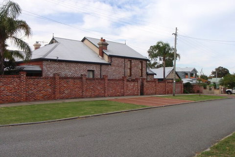 Above Bored Bed & Breakfast - Travel Search 3