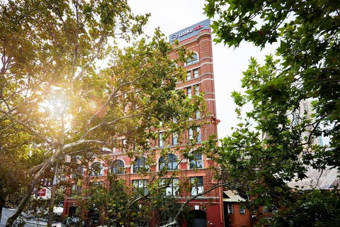 Wake Up! Sydney - Tourism Guide 2