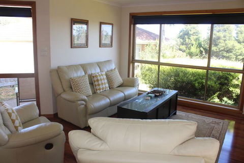 Australian Home Away At Doncaster Andersons Creek 2 - Travel Search 4
