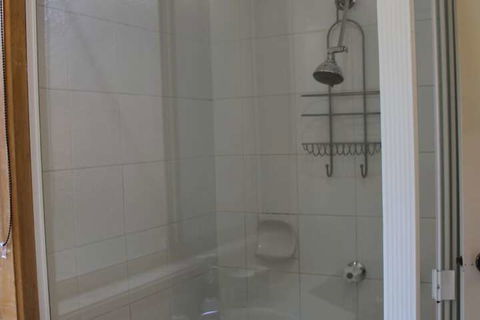 Australian Home Away At Doncaster Andersons Creek 2 - Travel Search 6