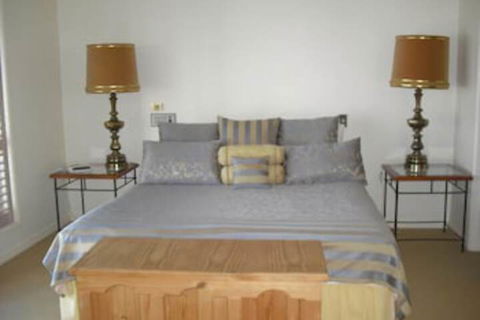 Sanctuary Cove Villas - Travel Search 5