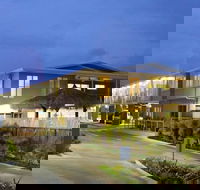 The Coast Motel - Cruises Travel