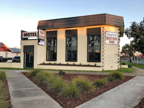 Ryley Motor Inn - Travel Search 3