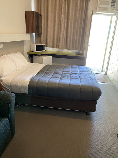 Millers Cottage Motel - Travel Search 3
