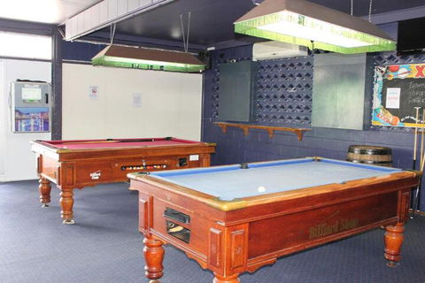 Tin Can Bay Backpackers - Travel Agents 5