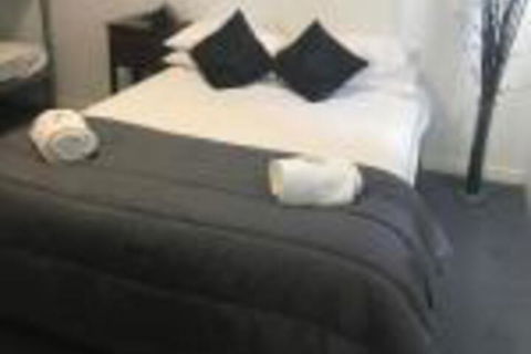 Tin Can Bay Backpackers - Travel Agents 0