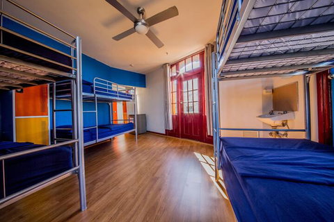 Mad Monkey Backpackers Bayswater - Tourism Guide 5