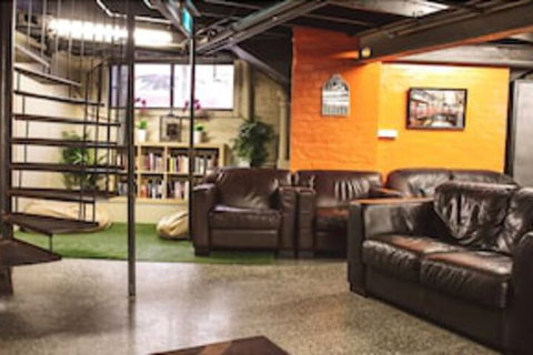 Mad Monkey Backpackers Bayswater - Tourism Guide 2