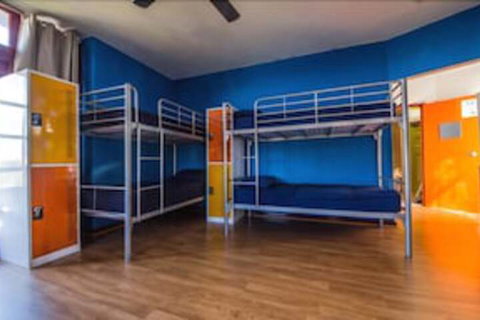 Mad Monkey Backpackers Bayswater - Tourism Guide 4