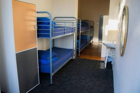 Hump Backpackers - Tourism Guide 6