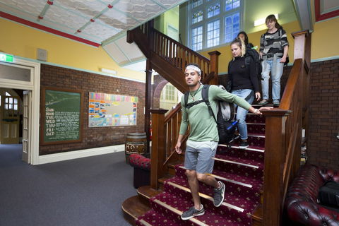 Newcastle Beach YHA - Travel Agents 0