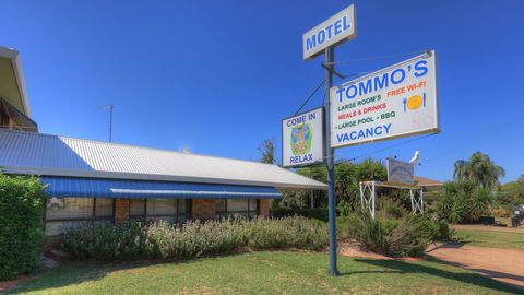 Tommo's Motor Lodge - Travel Search 4