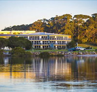 Waterview Luxury Apartments - Travel Agents