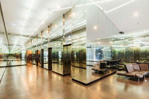 CBD Collins St. Near Southern Cross - Tourism Guide 3