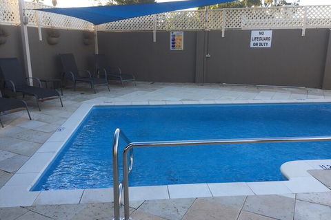 Foreshore Motel - Cruises Travel 2
