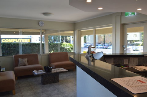 SureStay Hotel By Best Western Karinga Motel - Travel Agents 3
