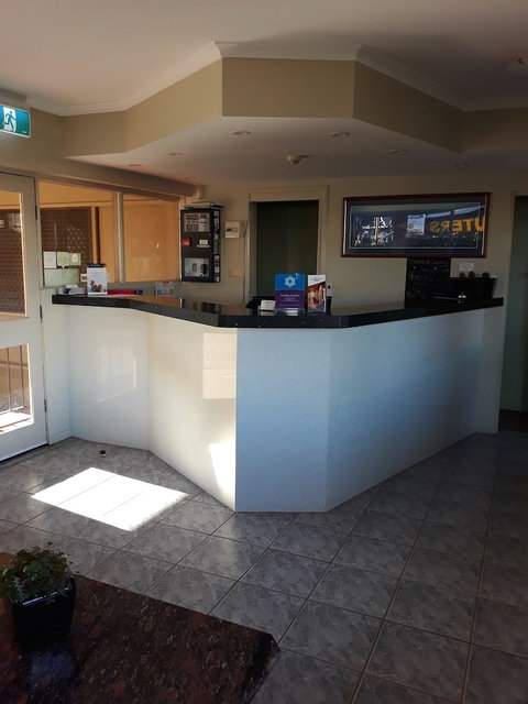 SureStay Hotel By Best Western Karinga Motel - Travel Agents 2